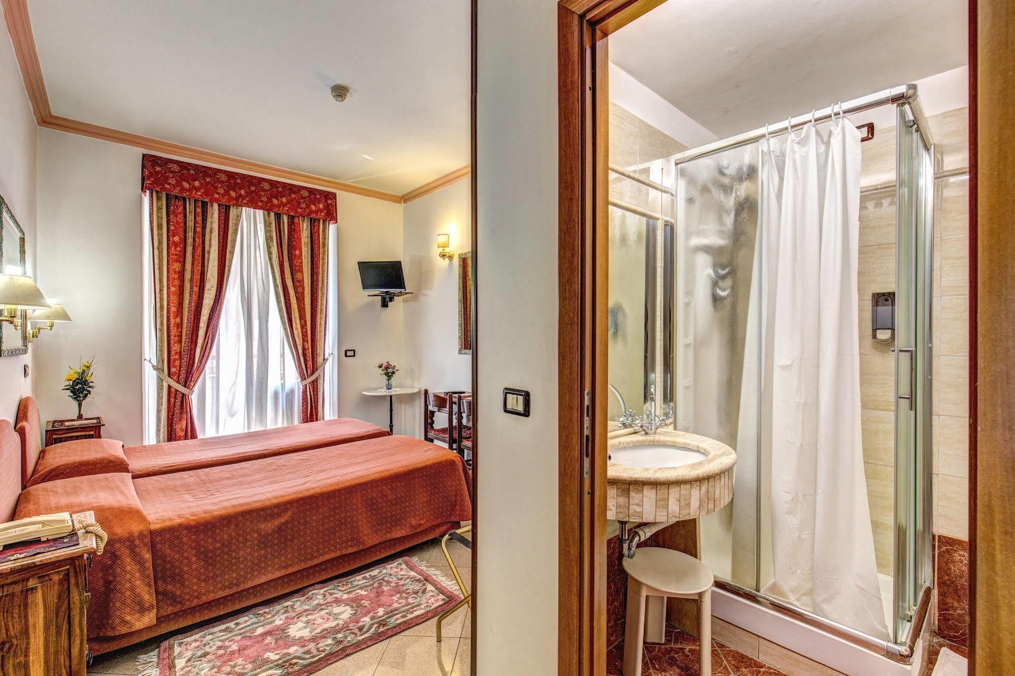 Hotel Giuliana Rome Luaran gambar