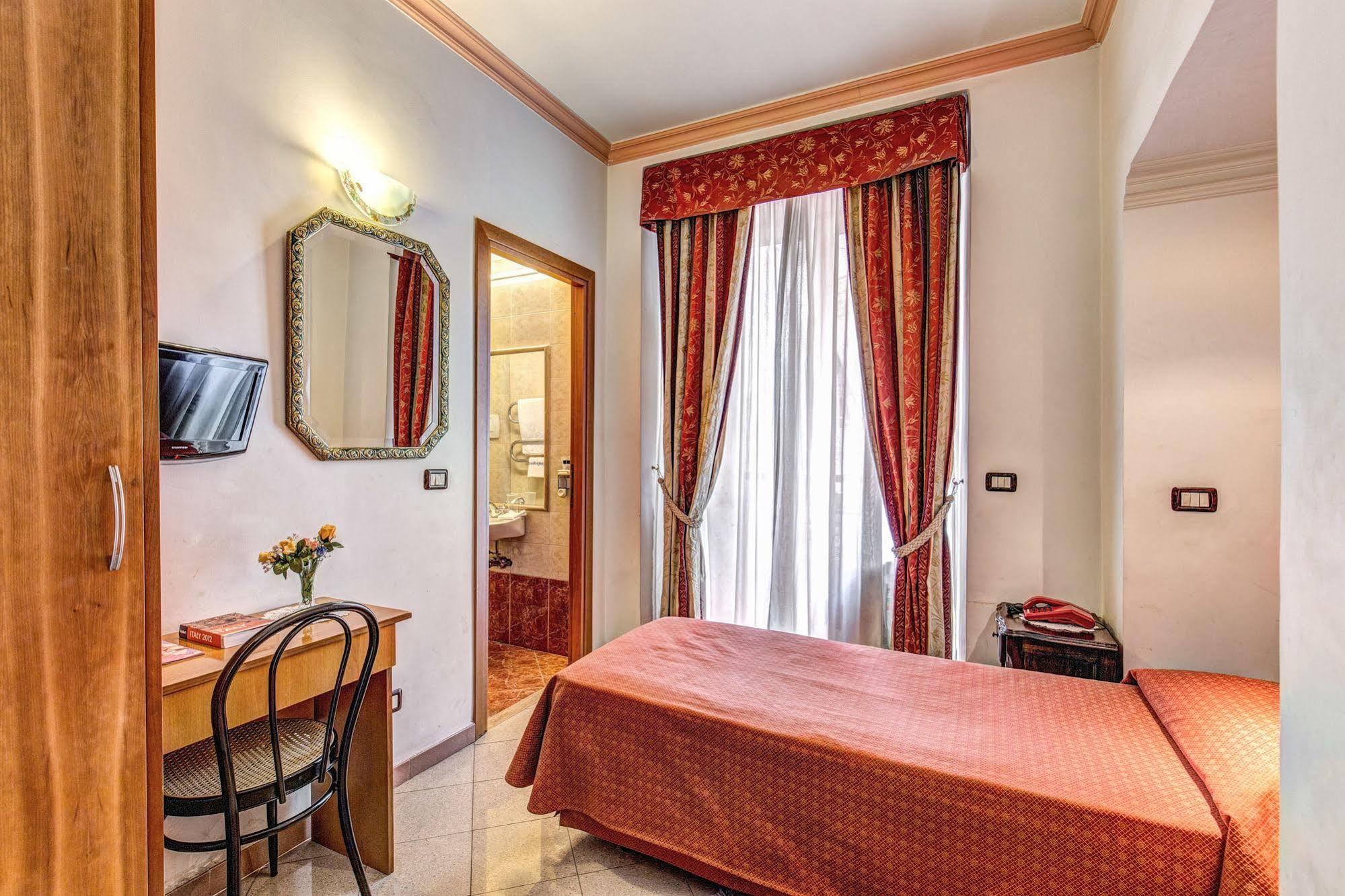 Hotel Giuliana Rome Luaran gambar